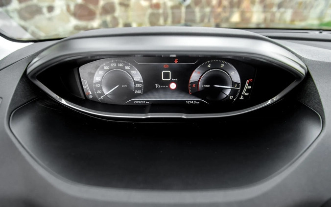 Peugeot 3008 cena 56900 przebieg: 209000, rok produkcji 2018 z Zbąszyń małe 529